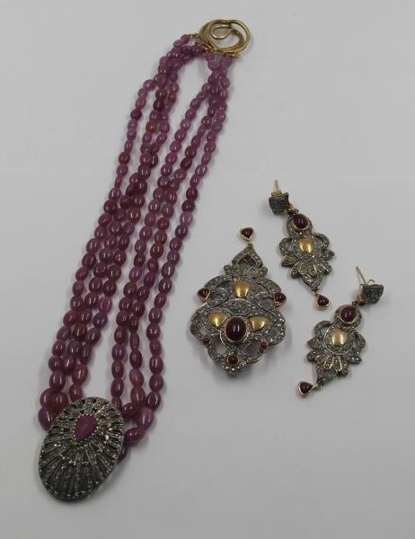 JEWELRY. Mughal Style Jewelry Grouping. (1 of 7)