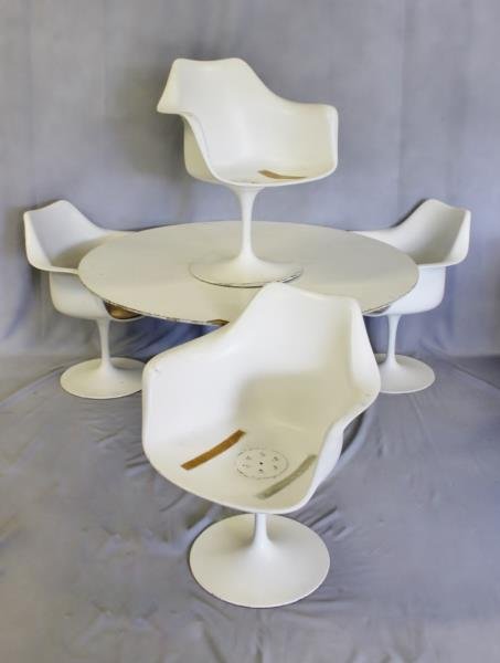 Midcentury Saarinen for Knoll Dining Set. (1 of 7)