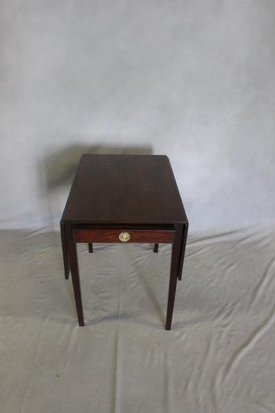 Antique Mahogany Pembroke Table . (1 of 4)