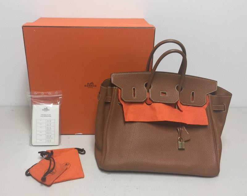 HERMES Gold Taurillon 35cm Birkin Bag. (1 of 9)