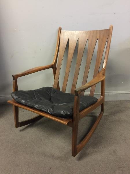 Midcentury Milo Baughman Rocking Chair. (1 of 4)