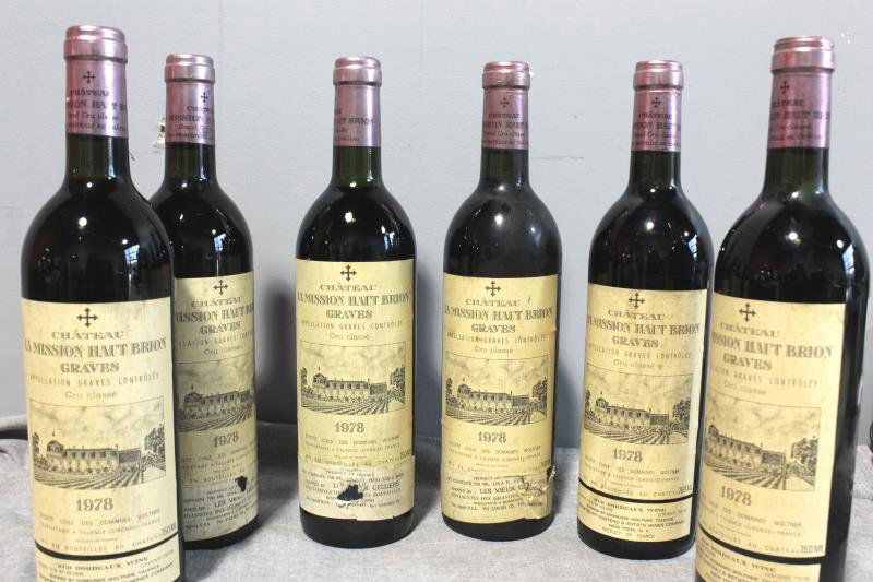 6 Bottles Chateau La Mission Haut Brion 1978 Wine.: 6 Bottles of Chateau La Mission Haut Brion Graves 1978. The fill level is into the neck. From a Long Island New York Estate. Condition: Wine bottles are being sold as is. Come view the wines at the Ga
