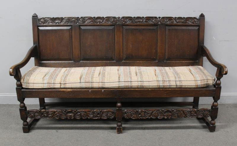 Antique English Carved Tudor Style Bench. (1 of 6)
