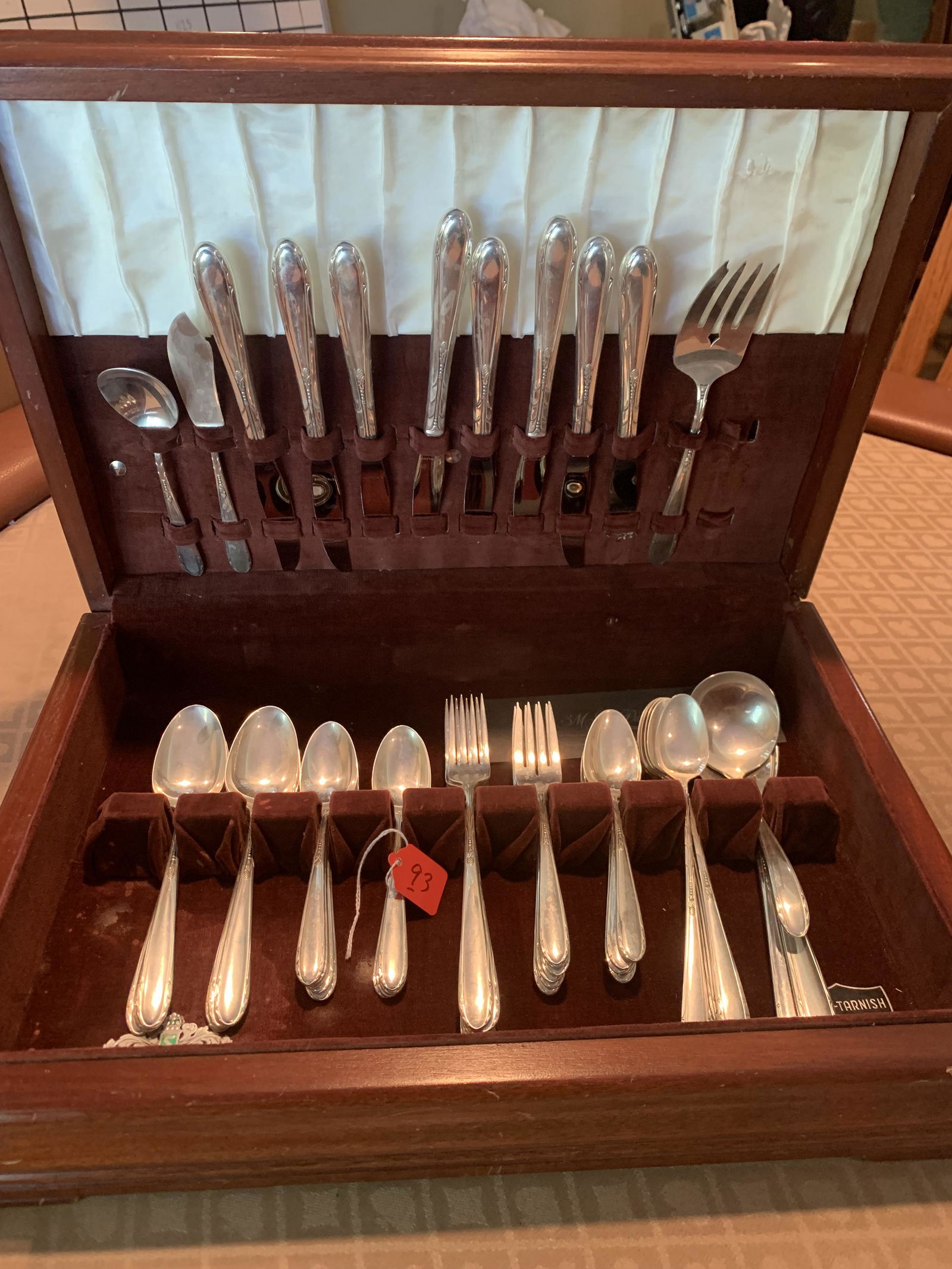 HEIRLOOM STERLING HEIRESS FLATWARE 64PC (1 of 2)