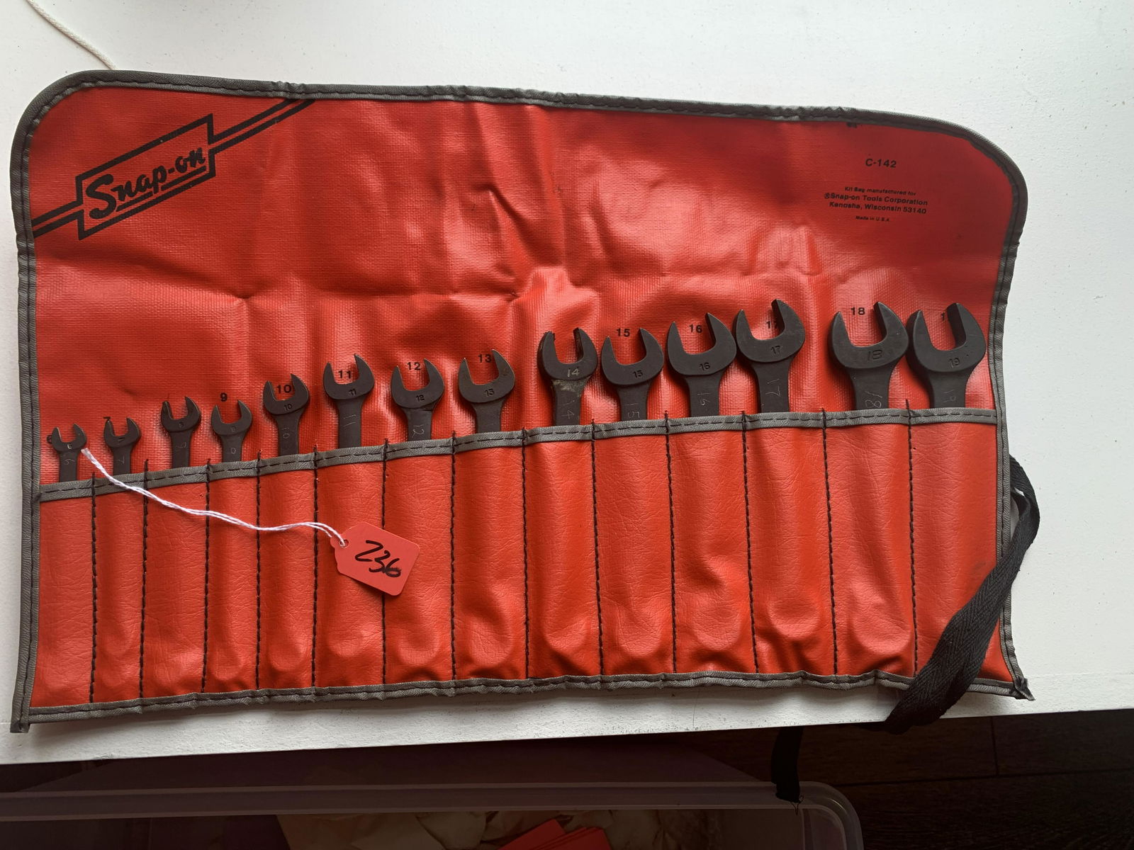 COMPLETE SET OF SNAP ON WRENCHES (1 of 3)