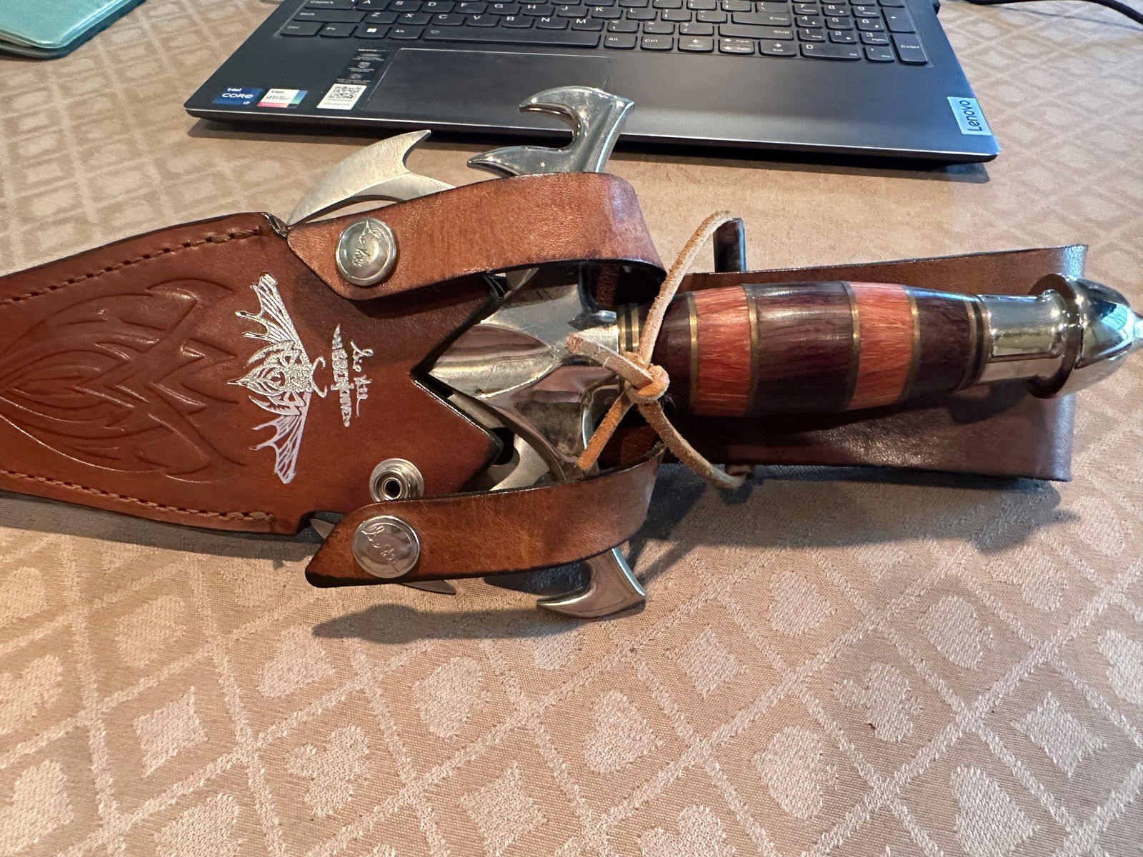 GIL HIBBEN SINGATURE SERIES FIRST PRODUCTION #118/7500 (1 of 8)