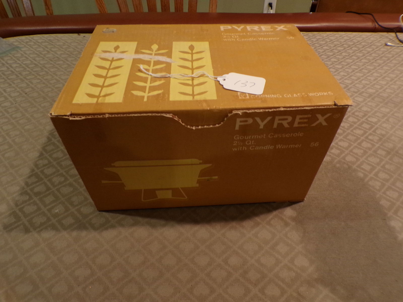 PYREX 2 1/2 QT GOURMET CASSEROLE DISH IN BOX (1 of 3)