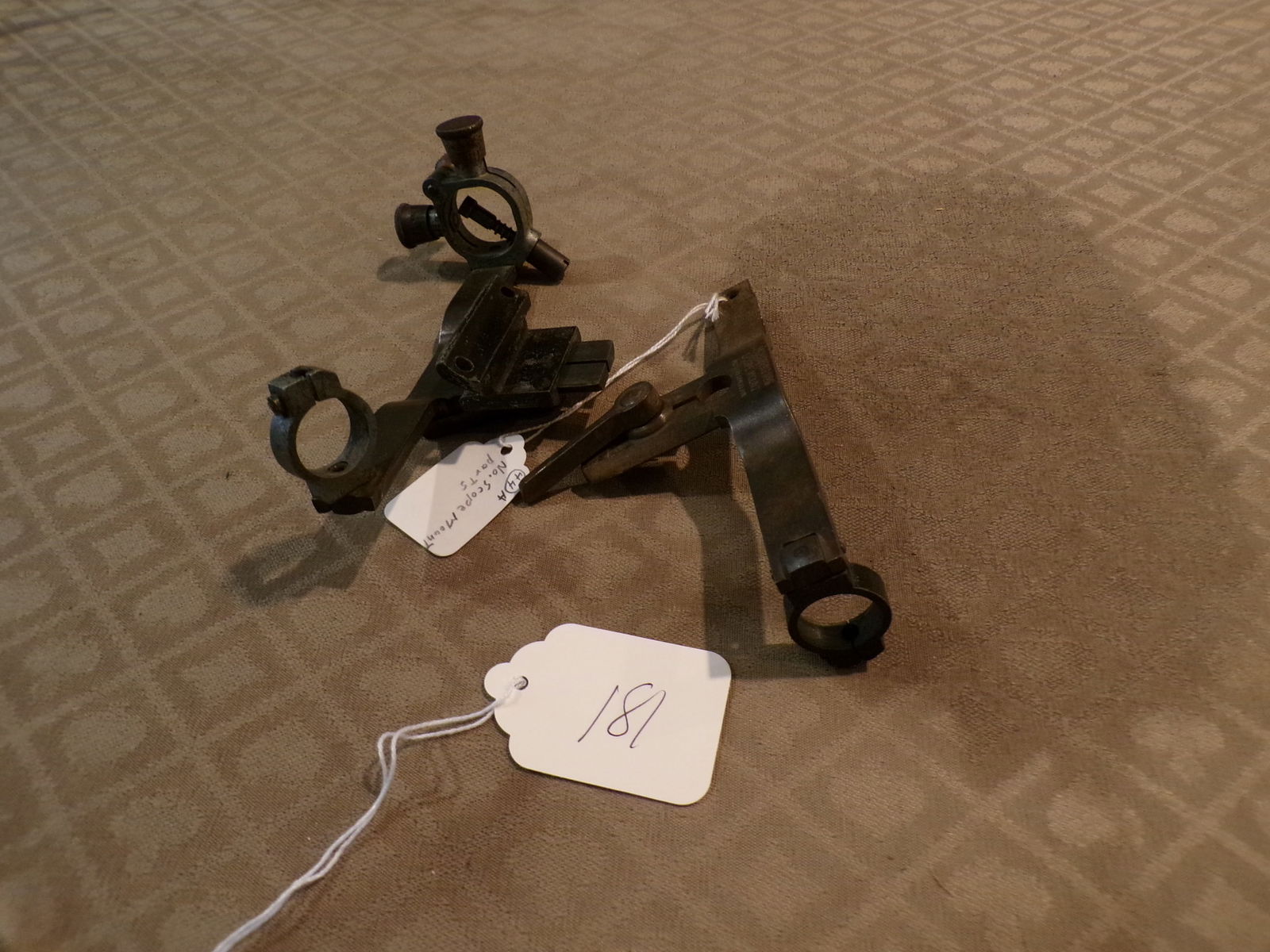 MOSSBERG NO 4 AND 6 SCOPE MOUNTS (1 of 3)