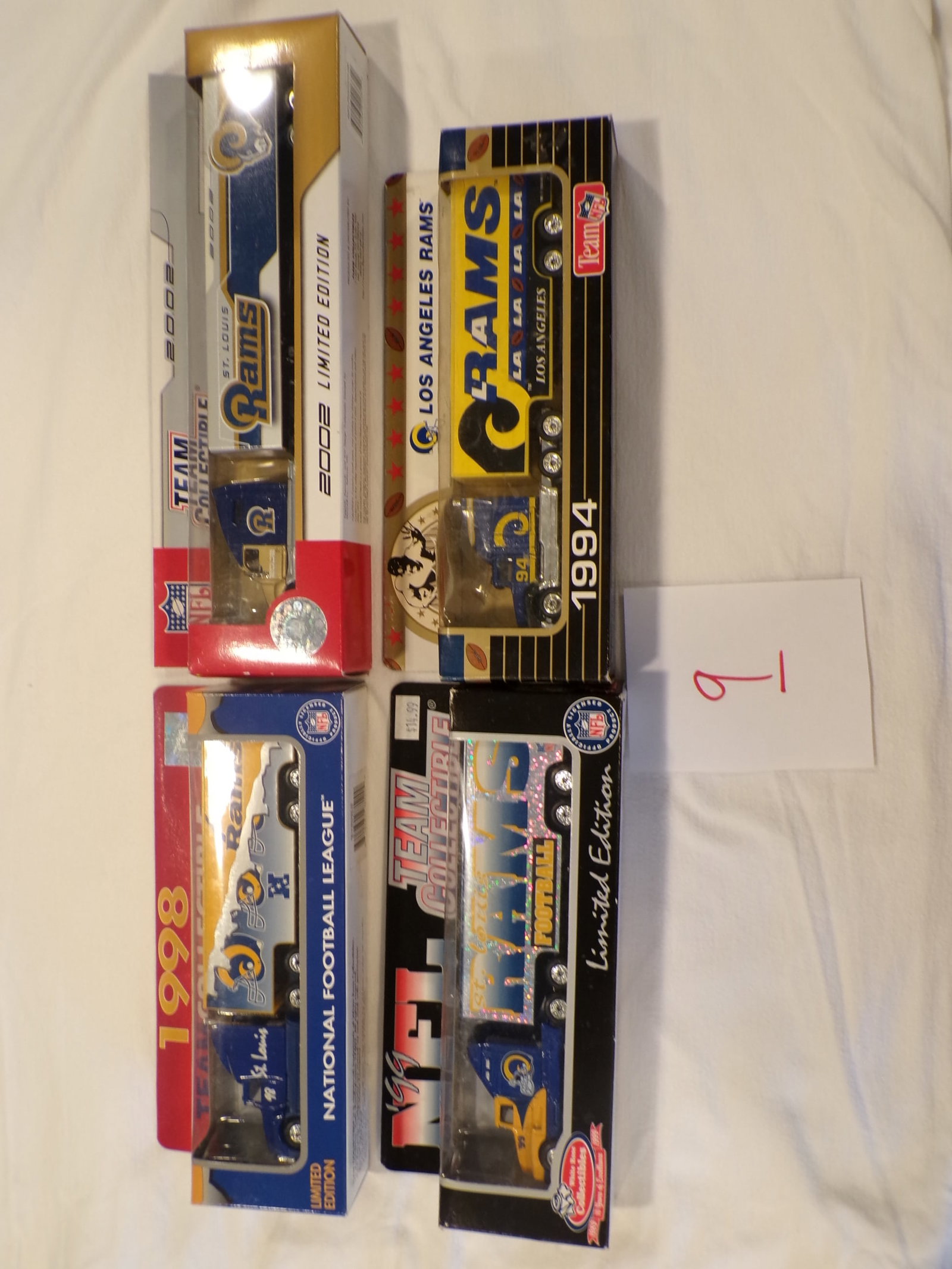 LOT OF RAMS SEMIS FLEER, MATCHBOX, WHITEROSE: IN BOX