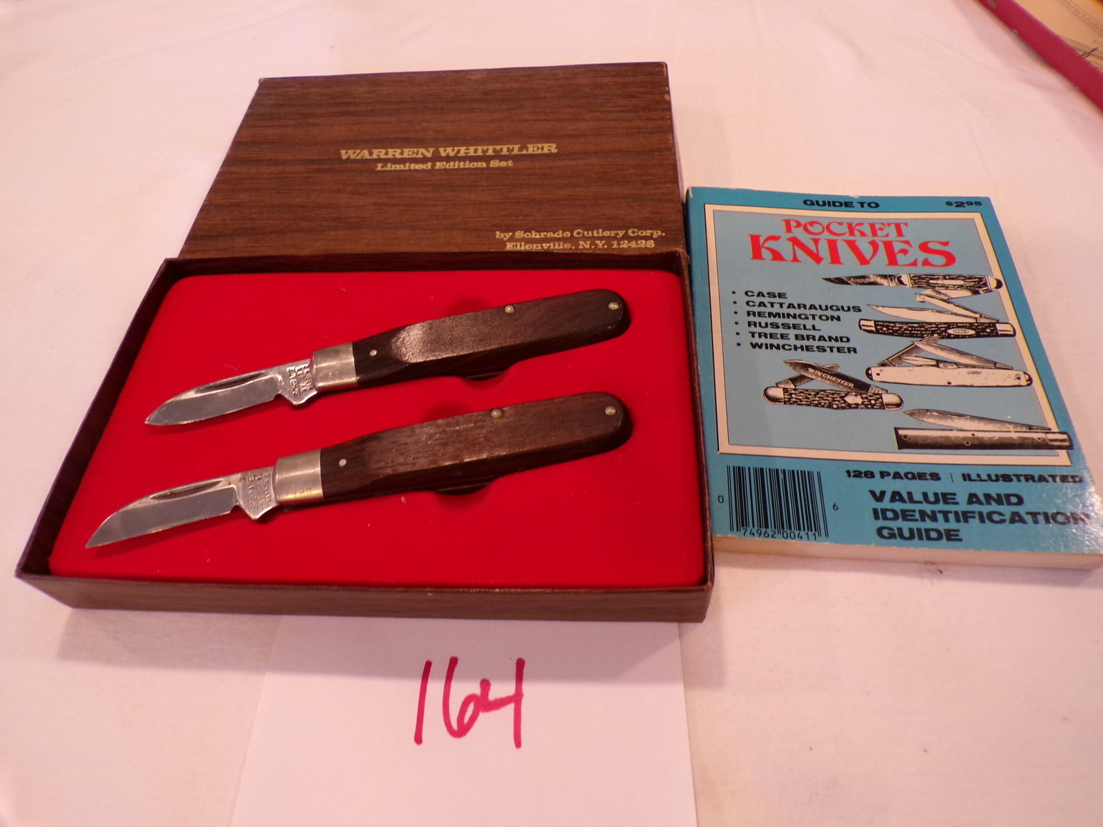WARREN WHITTLER KNIFE SET WITH BOX: AS SHOWN IN PICTURES