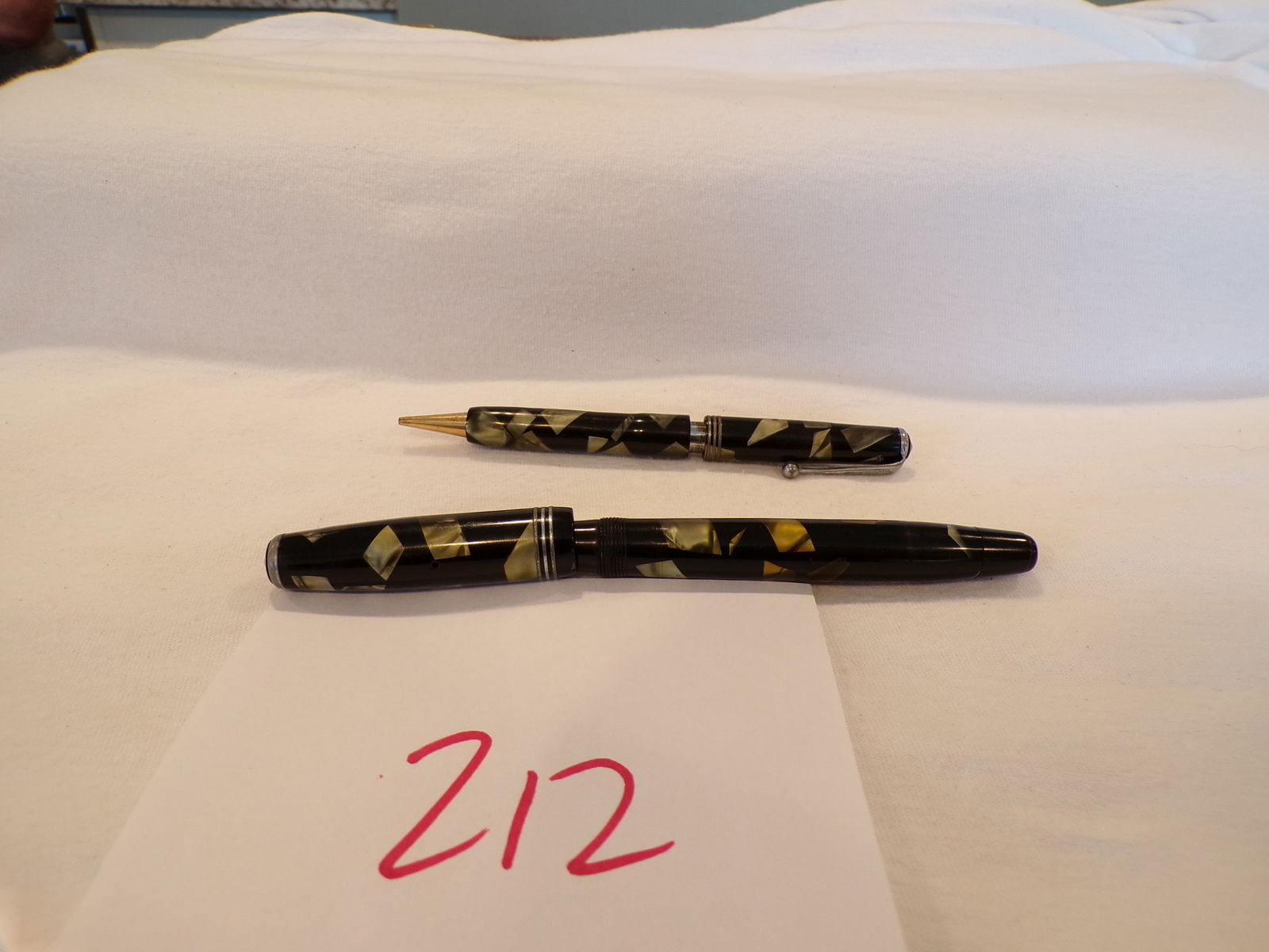 PARKER DELUXE CHALLENGER PEN & PENCIL SET (1 of 3)