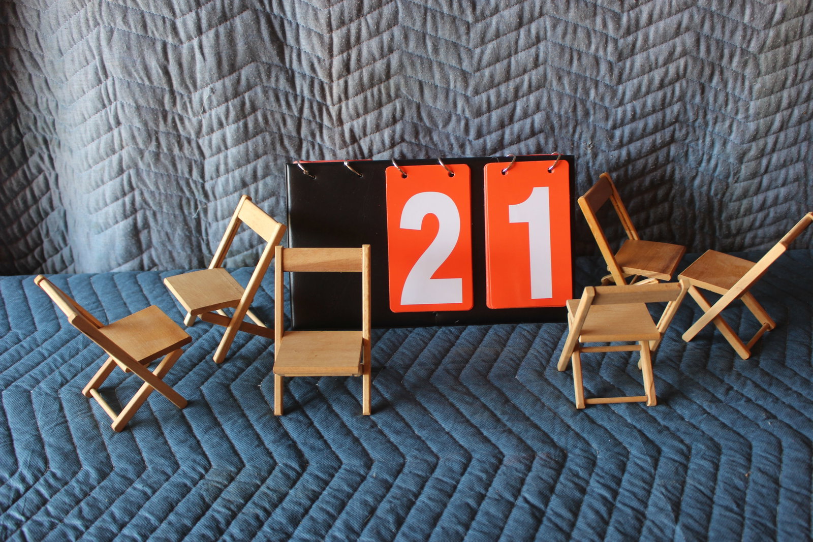 SET OF 6 STROMBECKER WOOD FOLDING CHAIRS: none