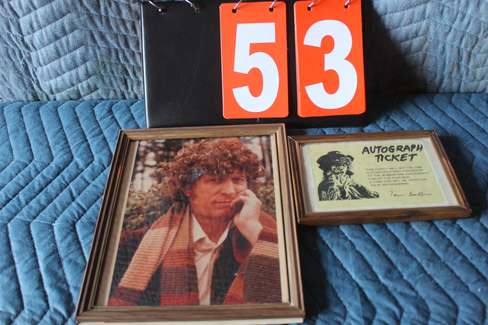 TOM BAKER AUTOGRAPH AND PHOTO DR WHO: none