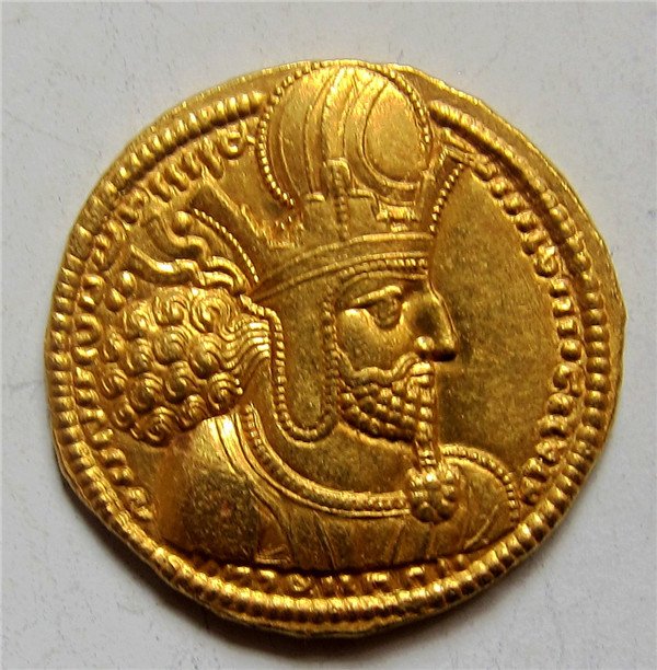 Kushan - Sassanid gold coins (1 of 3)