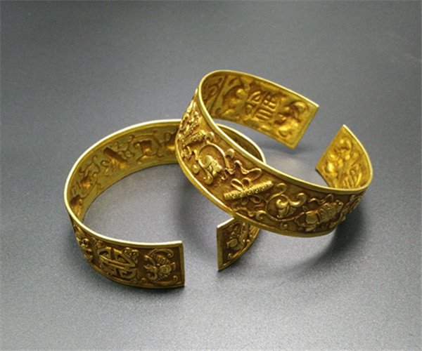 Chinese Ming Dynasty gilt silver bracelet (1 of 6)