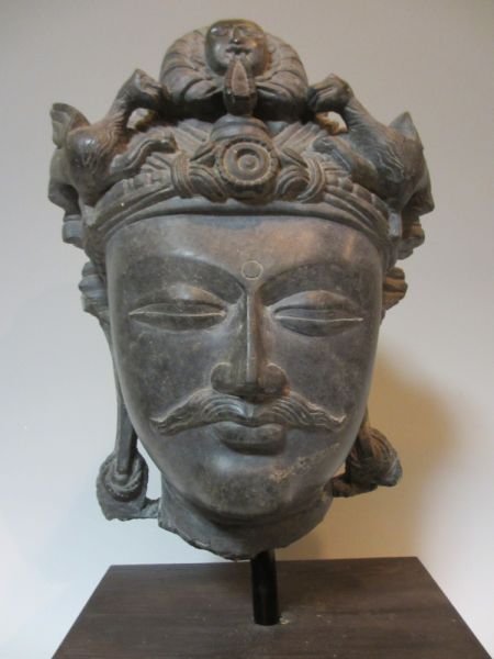 2th/3th Century Indian Head Of Buddha (1 of 9)