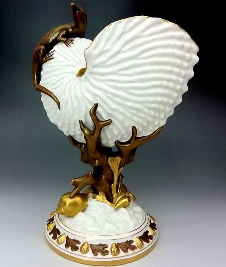 1889 Royal Worcester nautilus vases: Royal Worcester nautilus vases. Height: 22.5 cm