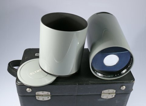 800mm Zuiko Mirro-T f8 Nr. 100018 in fitted case.  - 2