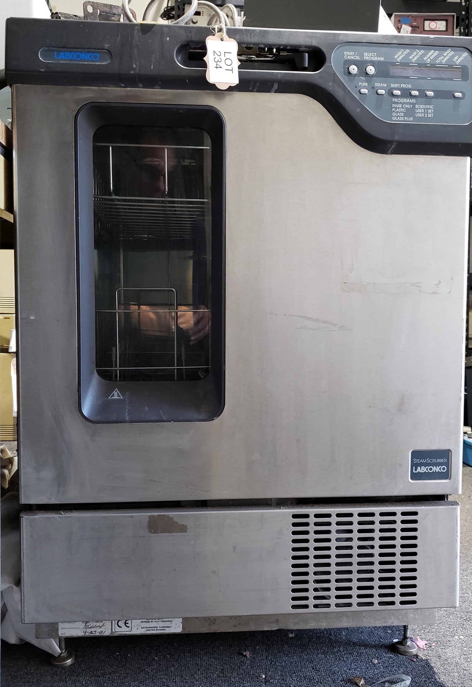 LABCONCO Steam Scribber LAB GLASS UNDERCOUNTER (1 of 2)