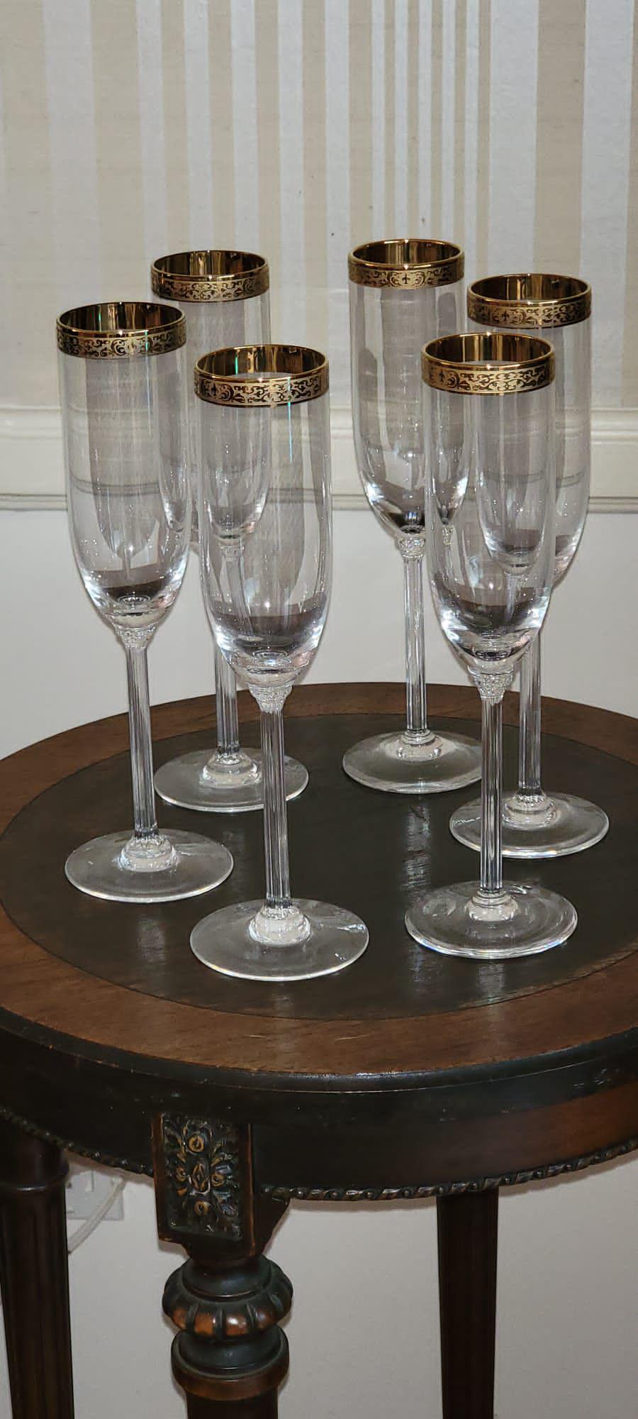 Lenox AUTUMN Wide Gold Band Wine Glass Goblet 7 1/4": Beautifully crystal glasses by Lenox, over 20 years old a set of 12 glasses. Each measures 7 1/4 tall and 2.5" diameter. Were never used! Our seller kept them in a vitrine, the label is gone and you c