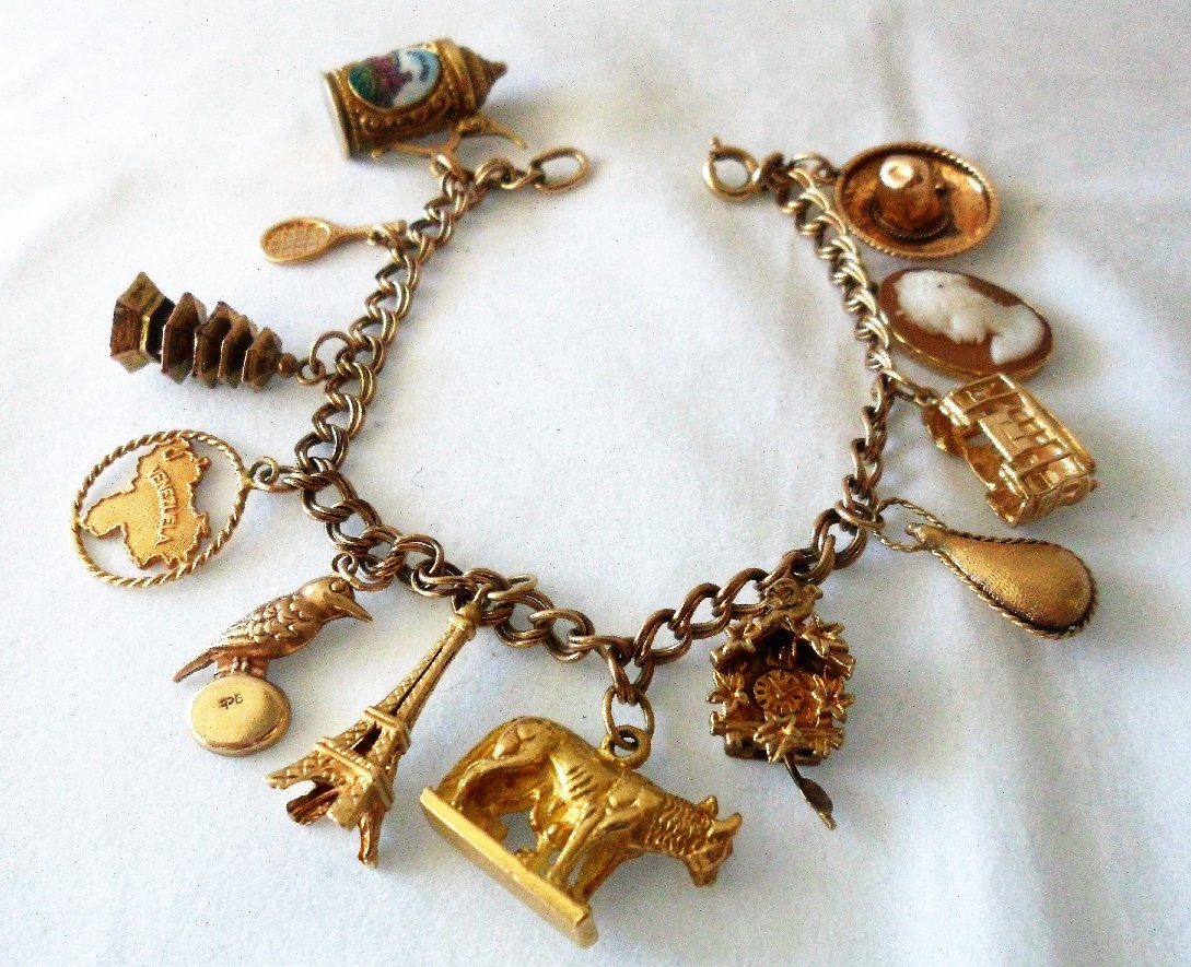 ANTIQUE GOLD CHARM BRACELET 12 CHARMS, 31.2 GRAMS 8K, (1 of 5)