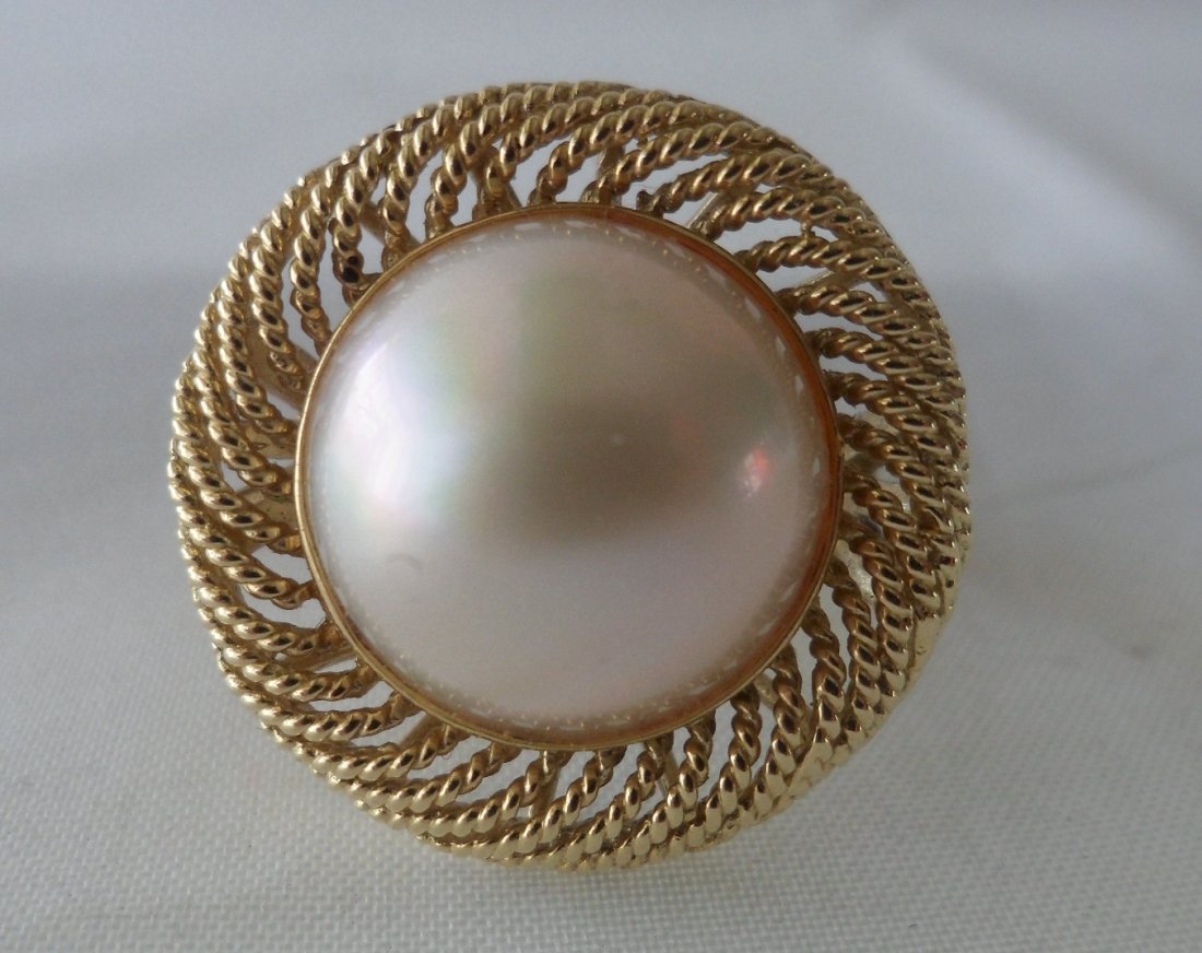 ESTATE 14K GOLD MABE PEARL DOMED RING (1 of 4)
