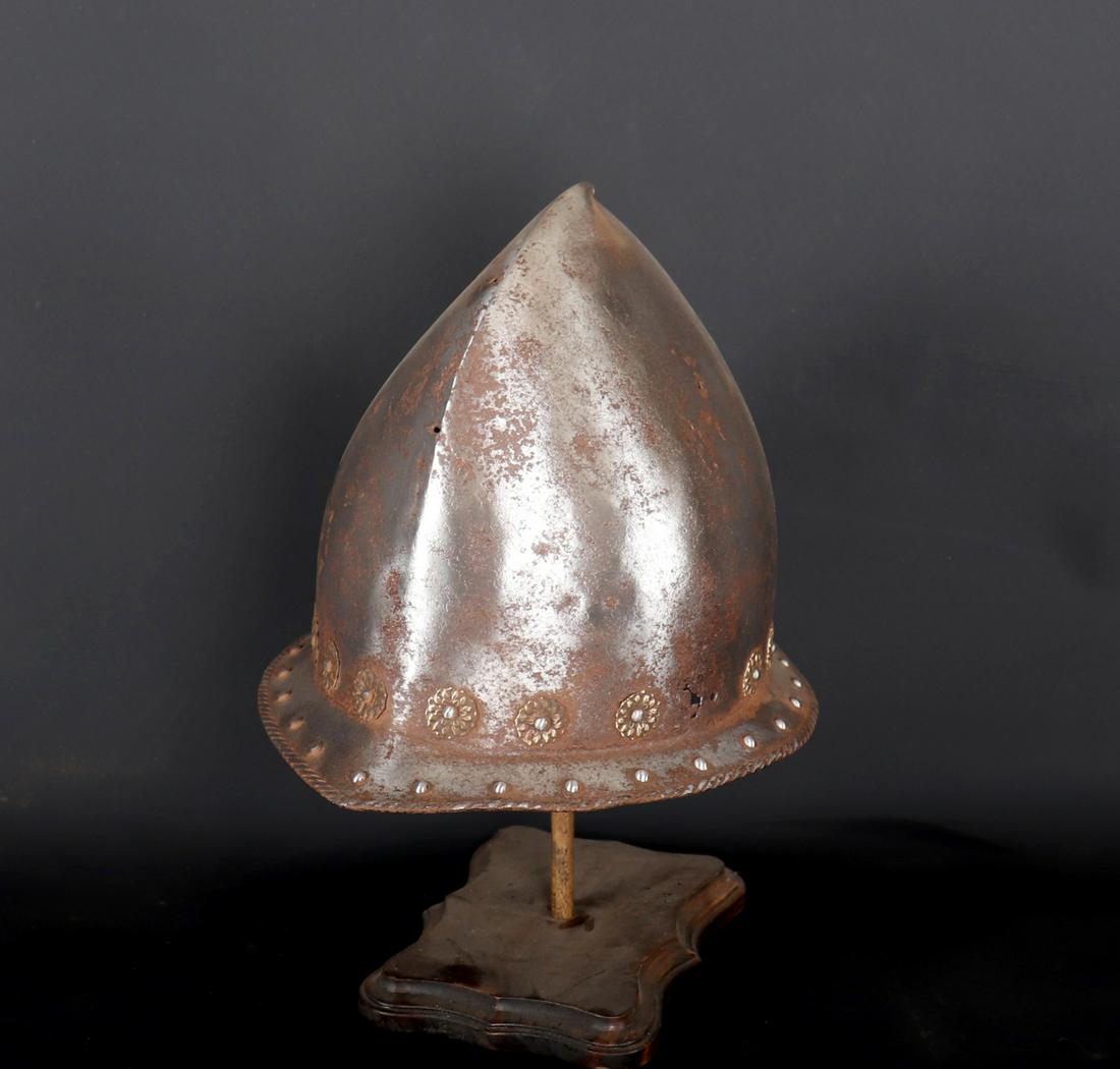 Morion Cabasset Style Helm (1 of 6)