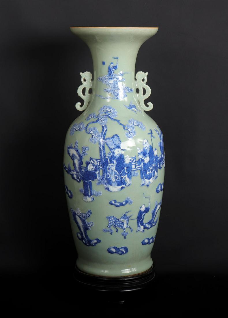 Large Qing Dynasty Celadon Glazed Vase (1 of 12)