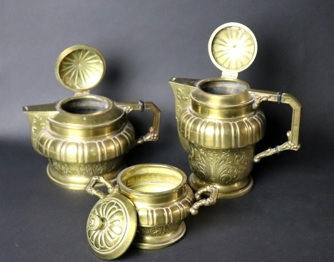 Three Fine Brass Kettles and Bowl (1 of 6)