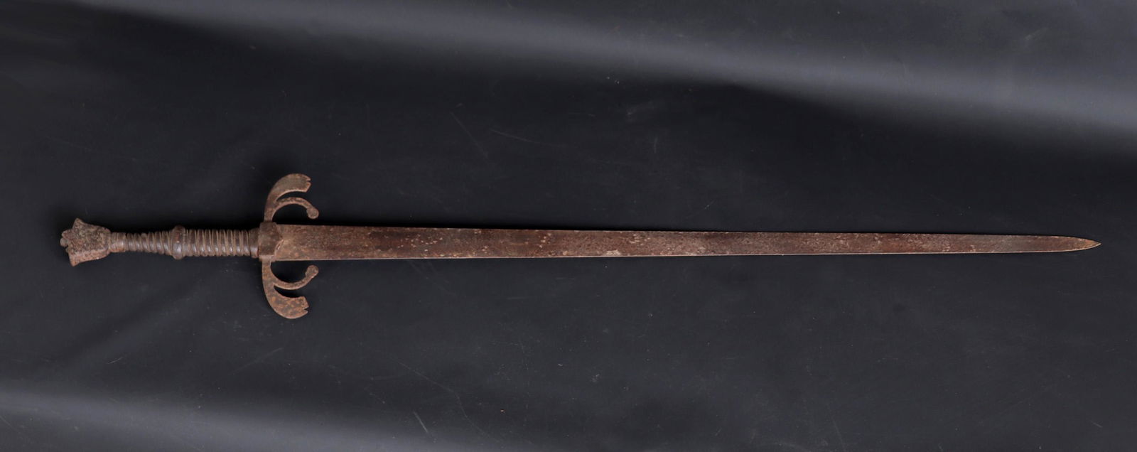 Portuguese Carracks-Style Sword (1 of 7)