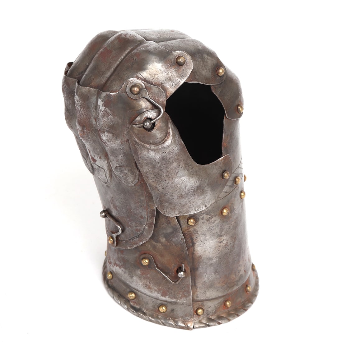 Articulating Closed Locking-Fist Gauntlet, 16th C. Style (1 of 10)