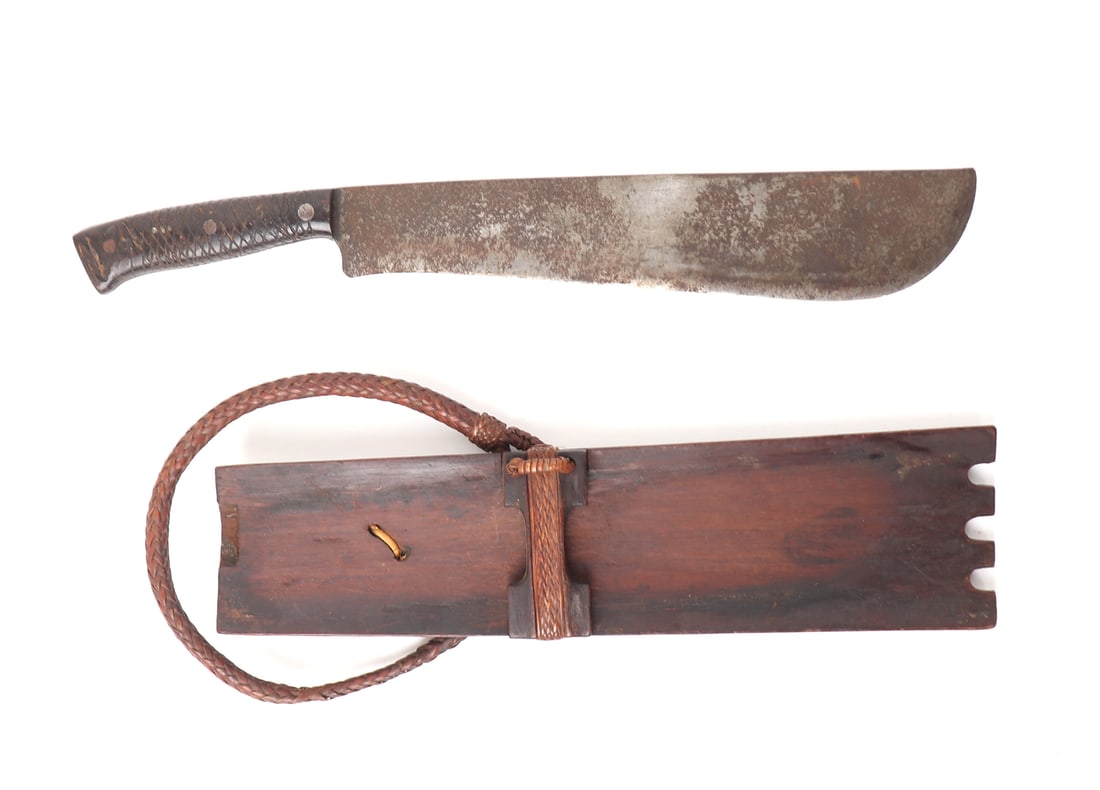 Philippines Machete "Pinahig" Sword w/ Rattan Scabbard: Oceania, Philippines, Luzon, Ifugao peoples, "Pinahig" Short sword or machete with a nice open sided "Hikot" scabbard bound with rattan. Convex single edge blade with a combat style handle. Third quar