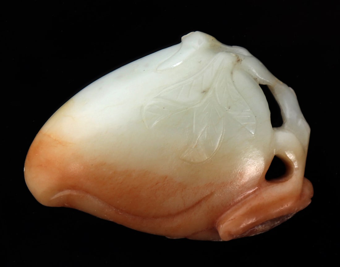 Big Chinese Jade Giant Shou Peach Carving, 75grams (1 of 5)