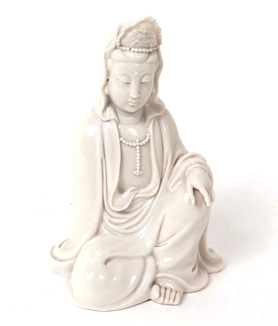 Chinese Blanc De Chine Seated Guanyin (1 of 6)