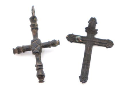 Ancient Bronze Byzantine Cross & Crucifix: Ancient Byzantine cross pendant in bronze together with a large 17th-19th century bronze crucifix absent Christ. Size 1 3/4" H, 7 grams togetherEx-European Art Collection