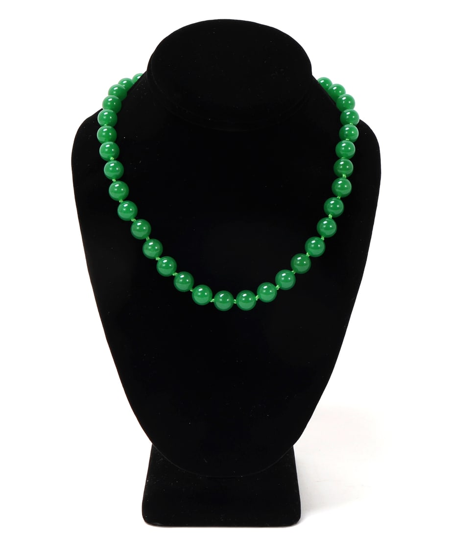 Gorgeous Chinese Jade Style Beaded Necklace: Beautiful Chinese jade style beaded necklace with a sterling silver clasp, lovely bright green silk thread with spacer knots in between each bead. Size 16" L