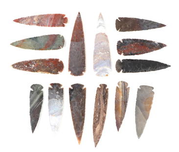 Great Collection of Fourteen Arrowheads: Great collection of arrowheads hand napped from various stones including a mix of red jasper and more. Size 6" L, weight 107 g