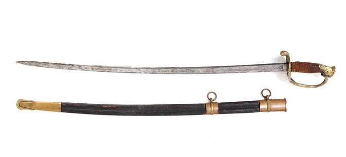 American Civil War Officers Foot Sword & Scabbard: American Civil War period officers foot sword with scabbard. Curved single edged blade with etched panels of decoration and a single wide shallow fuller. Handle in gilt brass with openwork sections of