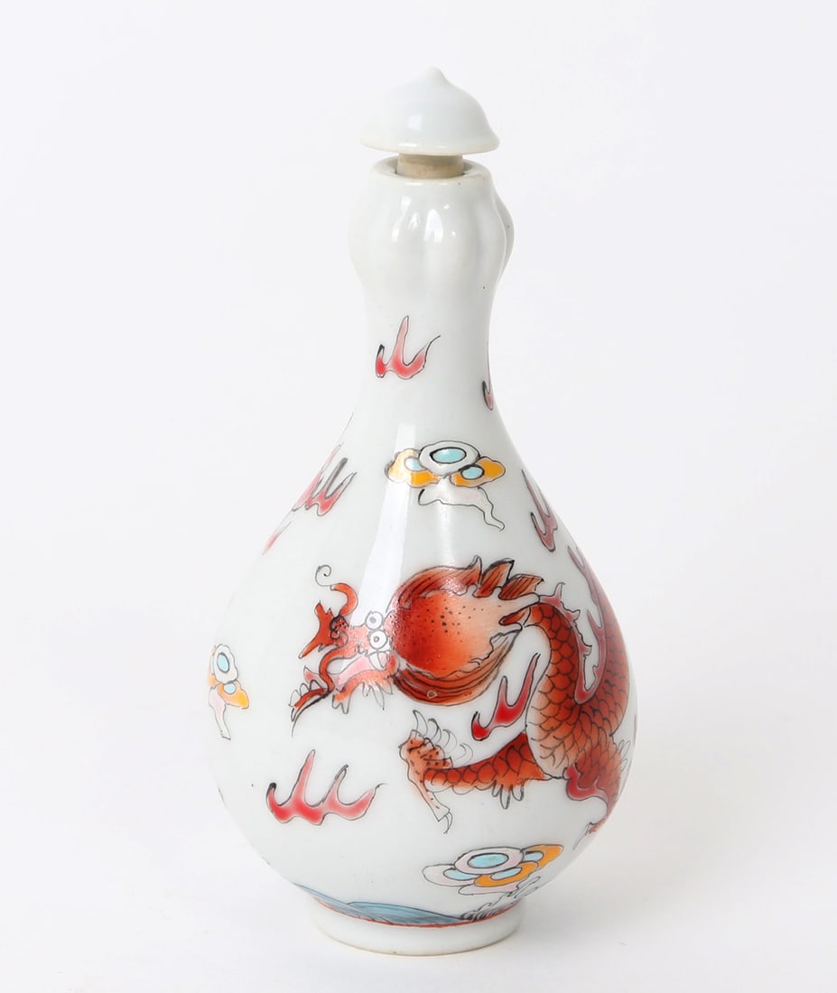 Chinese Porcelain Painted Snuff Bottle (1 of 7)