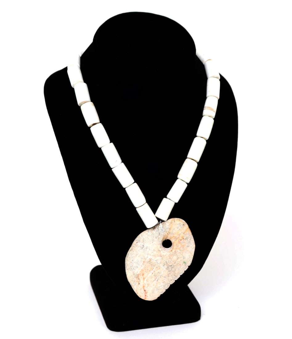 Native American Shell & Stone Necklace (1 of 4)