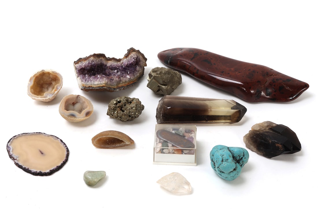 Nice Group Collection of Various Minerals: Large group collection of thirteen fossils and minerals with a small box of mixed minerals and stones. Including amethyst, smoky quartz, turquoise and more. Size largest piece 7 1/4" L x 2 1/8" W