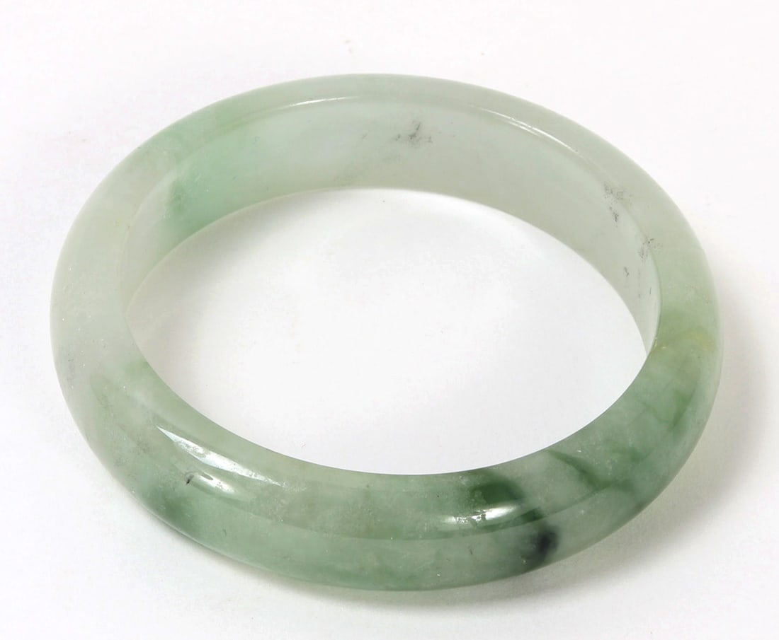 Chinese Jade Bangle Bracelet (1 of 5)