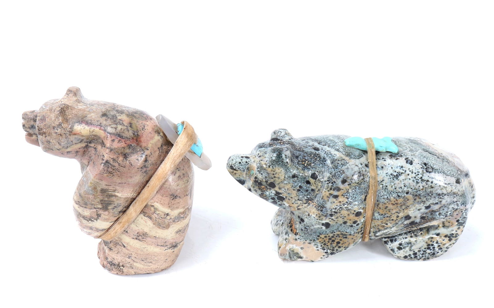 Lovely Pair of Native American Bear Fetish Figures (1 of 7)