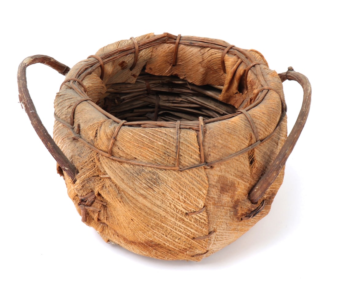Vintage Primitive Folk Art Hand-Woven Palm Bark Basket: Wonderful handmade palm bark basket that could be used as a storage vessel or planter, inner frame constructed from grapevine bark and an outer covering of woven palm bark. Two arched and sturdy