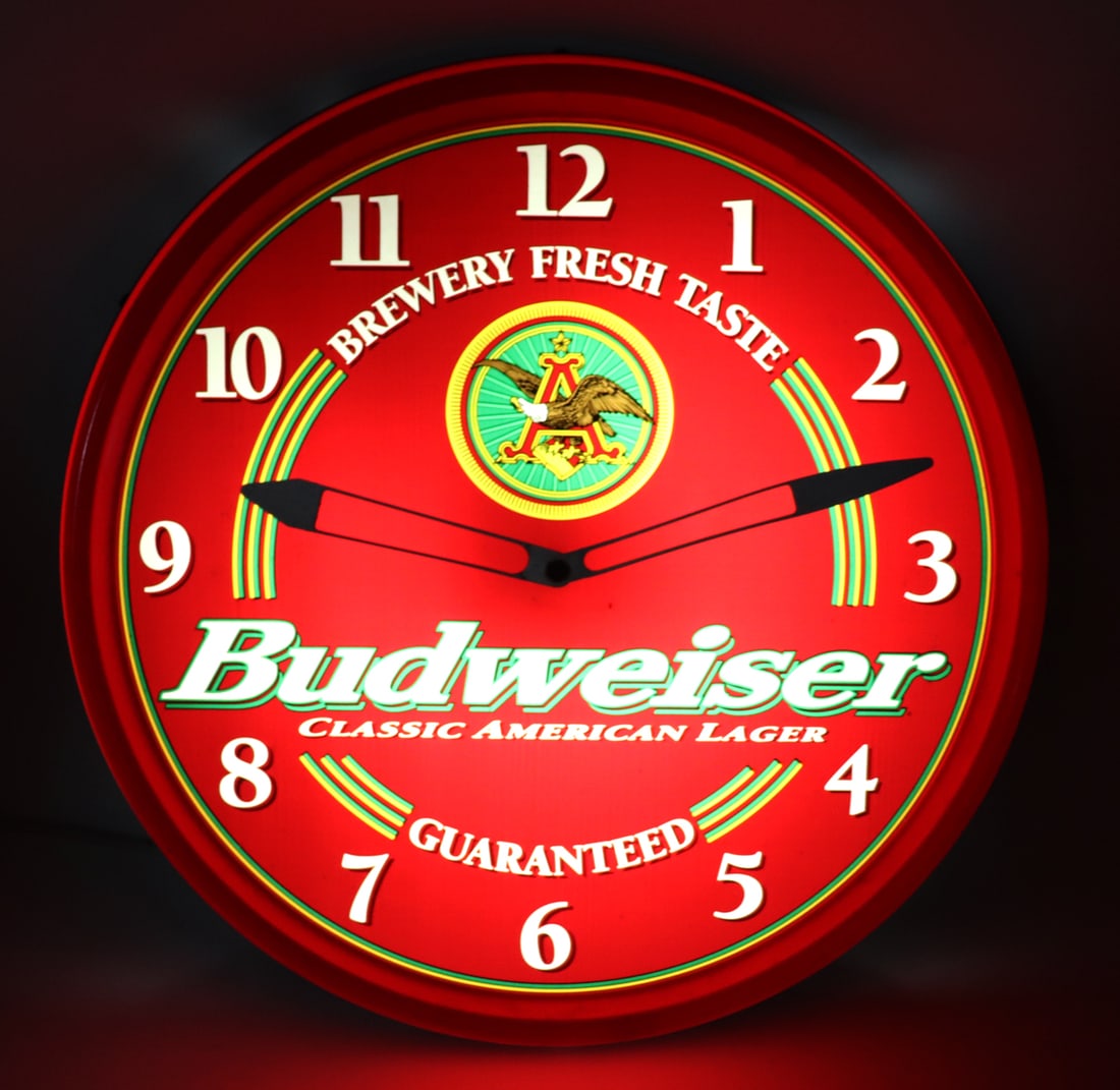 Vintage Budweiser Fluorescent Advertising Clock (1 of 6)