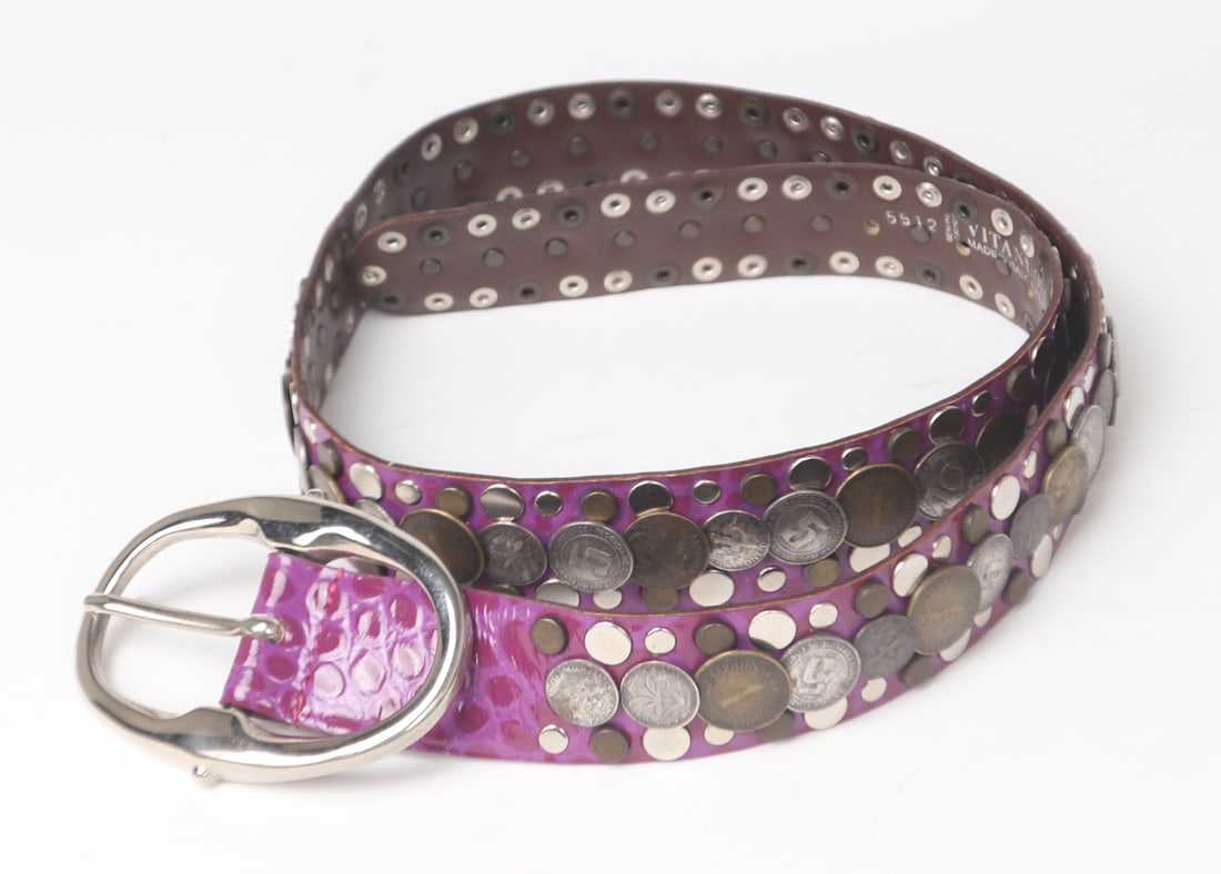 Vintage Italian Vitanuova Belt w/Currency: Lovely purple leather belt with deep purple scales, and metal buttons applied to top and bottom of band. Central band is heavily decorated in various coins ranging from US dime to Hungarian forint