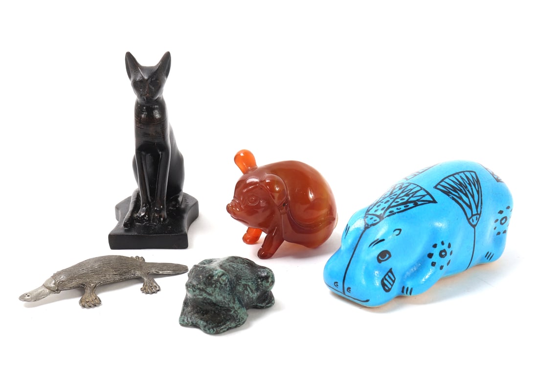 Adorable Group Lot of Five Miniature Animal Figurines (1 of 5)