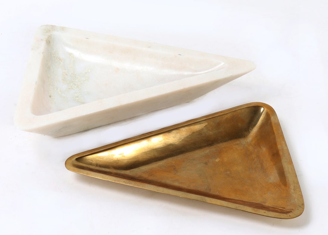 Lovely White Marble and Copper Triangular Tray - 5