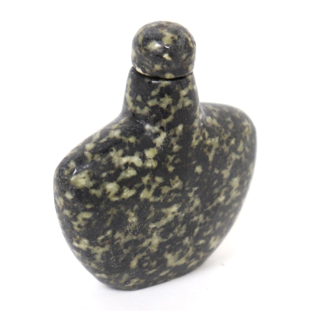 Chinese Green Stone Snuff Bottle - 3