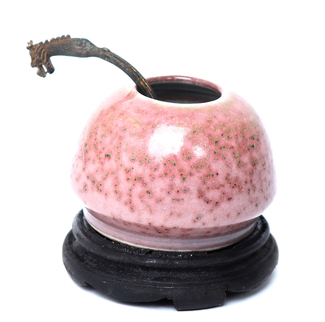 Gorgeous Chinese Flambe Glazed Water Pot w/Spoon: Chinese porcelain flambe glazed water pot with dragon head finial spoon and custom stand. Used alongside many other items on a scholars writers desk. Size 2 3/4" W x 2 1/2" H on included stand